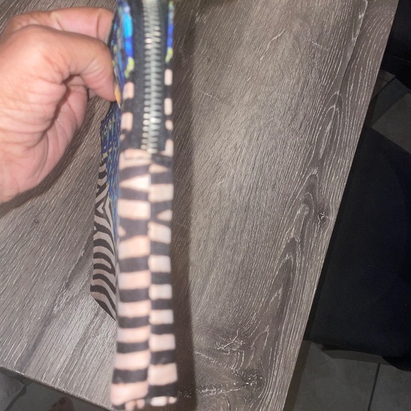 NWOT! STELLA & DOT Jeweled Zebra Print Capri Clutch/ Make-Up Pouch - Picture 7 of 10